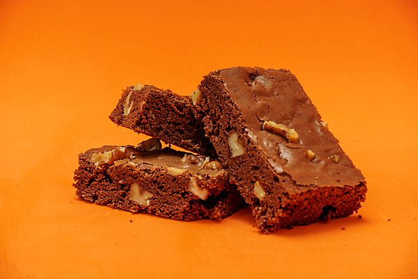 포토 JPG 해외이미지 접시 커피 음식 조각 다이어트 오렌지 디저트 건강 요리 사람없음 목재 갈색 쌓기 쿠키 케이크 초콜릿 식사 어둠 빵집 견과류 흰색 시골 신선 달콤 맛 설탕 굽기 먹기 유기농 정사각형 호두 코코아 고립 브라우니 카카오 페스츄리 핸드메이드 맛있는 해외포토 도형 나무 식기 웰빙 음료 빵 컬러 컨셉 과일 재료 모션 상점 구이 파일형식 이미지허브