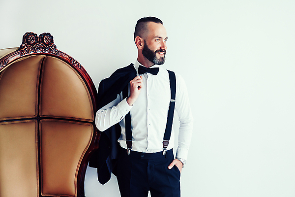 포토 JPG 해외이미지 모델 직업 1 라이프스타일 응시 남자 행복 결혼 백그라운드 셔츠 비즈니스 성공 수염 한명 서기 사람 정장 성인 유행 검은색 재킷 흰색 잡기 비즈니스맨 자신감 우아함 스마트 어깨 경영 심각 정중 스타일 해외포토 시선 옷 감정 컬러 컨셉 상의 모션 이벤트 생활 신체부위 외투 직장인 파일형식 이미지허브