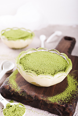 포토 JPG 해외이미지 전통 식기 음식 조각 백그라운드 탁자 아침 디저트 치즈 한국 요리 사람없음 초록색 빛 과자 케이크 요식업 식사 저녁식사 이탈리아 카페 빵집 흰색 신선 고급 우아함 차 달콤 맛 가루 먹기 크림 싱글 레시피 칼로리 카페인 크림치즈 페스츄리 핸드메이드 티라미수 맛있는 해외포토 주간 유럽 산업 아시아 음료 빵 컬러 가구 컨셉 모션 유제품 상점 파일형식 이미지허브