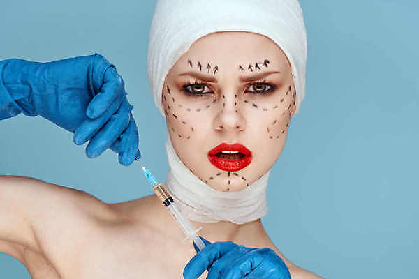 포토 JPG 해외이미지 백인 여자 얼굴 장갑 백그라운드 신체 건강 병원 한명 사람 성인 치료 뷰티 약 머리 화장품 환자 의사 흰색 주름 수술 플라스틱 미용사 피부 입술 피부관리 리프트 외과 테라피 순서 돌봄 리프팅 노화 해외포토 서양인 직업 1 잡화 컬러 컨셉 의학 모션 재질 신체부위 의료진 파일형식 이미지허브