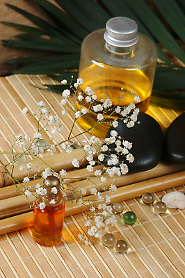 포토 JPG 해외이미지 식물 웰빙 문화 잎 휴식 건강 동양인 사람없음 치료 뷰티 약 검은색 스파 화목 침묵 목욕 화장품 조약돌 마사지 원형 기름 소금 암초 동쪽 테라피 내추럴 위생관리 해외포토 도형 음식 컬러 컨셉 의학 관리 인종 소리 청결 돌_바위 방향 파일형식 이미지허브