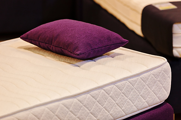 포토 JPG 해외이미지 디자인 길 가구 백그라운드 패턴 일러스트 침구 휴식 주택 사람없음 장식 봄 거품 침실 꿈 흰색 침대 직물 잠 그룹 자르기 천 오브젝트 질감 부드러움 고립 라텍스 매트리스 스타일 안락 해외포토 계절 컬러 생활용품 컨셉 무늬 모션 건물 감각 파일형식 이미지허브