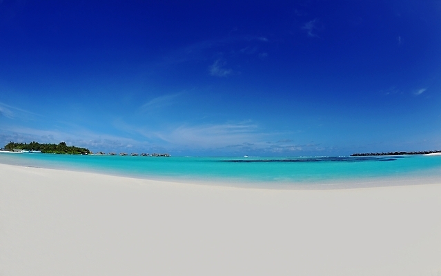 포토 JPG 해외이미지 주간 하늘 해변 사람없음 야외 여름 맑음 여름풍경 휴양지 수평선 해외포토 자연요소 계절 바다 날씨 풍경 장소 파일형식 여름_계절 이미지허브