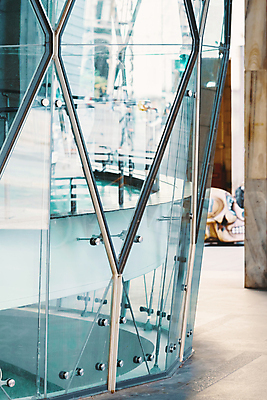 포토 JPG 해외이미지 모델 외관 벽 백그라운드 패턴 비즈니스 창문 유리 호텔 표면 추상 미래 새로움 사람없음 건물 금융 경제 파란색 도시풍경 사무실 반사 금속 고층빌딩 블록 거울 성장 흰색 도시 발표 재산 도심 질감 상업 모자이크 지역 기하학 진행 진짜 판유리 프로젝트 해외포토 건축물 컬러 컨셉 무늬 재질 숙소 풍경 빌딩 파일형식 이미지허브