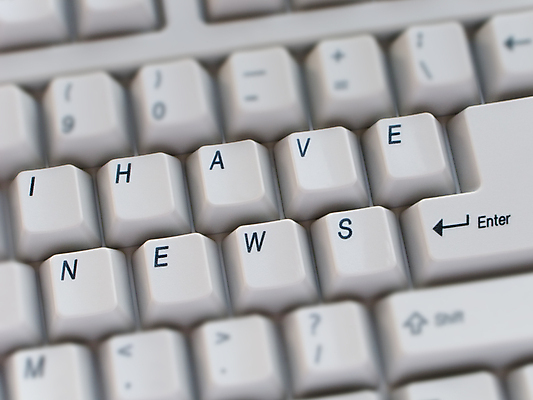 포토 JPG 해외이미지 직업 손 디자인 알파벳 산업 백그라운드 컨셉 인터넷 비즈니스 텍스트 통신 부분 열쇠 아이디어 사람없음 단어 노트북 전자제품 컴퓨터 글로벌 사무실 검은색 웹 장비 흰색 타이핑 키보드 작업 메시지 뉴스 편지 오브젝트 사인 싱글 전자상거래 고립 키패드 해외포토 문자 영어 컬러 신체부위 파일형식 이미지허브