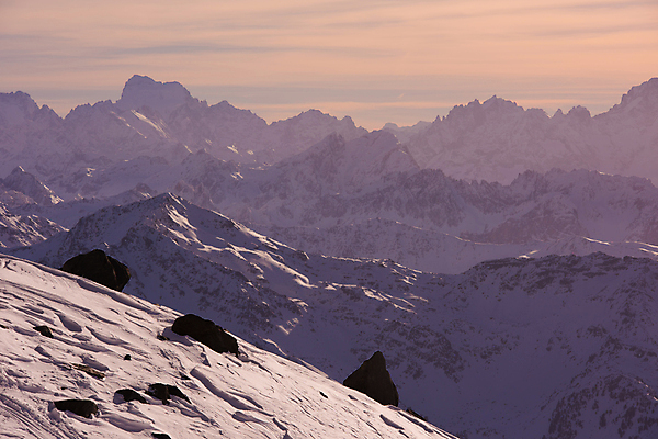 포토 JPG 해외이미지 주간 겨울 사람없음 야외 일몰 눈 겨울풍경 설산 눈덮임 해외포토 자연요소 계절 컨셉 날씨 산 풍경 노을 파일형식 이미지허브