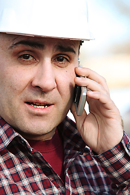 포토 JPG 해외이미지 직업 모자 옷 남자 행복 산업 유니폼 통신 모바일 노동자 세포 한명 미소 안전 사람 건물 스마트폰 도구 업무 감독 땅 전화기 확인 무역 경영자 판매원 건축업자 계약자 재주꾼 프로젝트 해외포토 1 건축물 잡화 건축 감정 표정 핸드폰 스마트기기 작업 계약 리더 파일형식 이미지허브