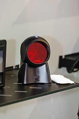 포토 JPG 해외이미지 디자인 산업 선 부분 공장 실내 사람없음 빛 반사 금속 힘 기계 에너지 나사 바 닫기 제조 상품 플라스틱 천 철 전시회 묘사 롤러 엔진 정비공 공학 모터 철강 힘찬 탄소 해외포토 교육 컨셉 공업 모션 재질 내부 전시 공구 직물 기술자 파일형식 이미지허브