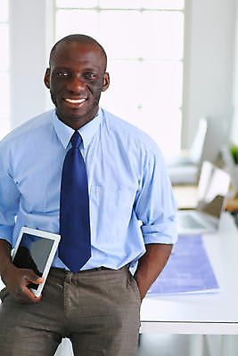 포토 JPG 해외이미지 직업 1 남자 행복 안경 무기 흑인 백그라운드 회사 비즈니스 CEO 사업가 성공 노동자 한명 서기 미소 사람 인종 사무실 알약 유행 검은색 업무 비즈니스맨 자신감 대표 종업원 경영자 긍정 교차 경영 해외포토 서양인 잡화 감정 컬러 컨셉 모션 표정 약 작업 직장인 리더 파일형식 이미지허브