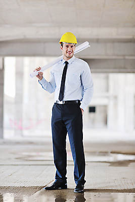 포토 JPG 해외이미지 전신 남자 건축 건설업 한명 들기 성인 앞모습 건설현장 설계도 비즈니스맨 엔지니어 안전모 건축가 주머니손 성인남자한명만 해외포토 직업 1 산업 뷰포인트 비즈니스 모션 사람 직장인 기술자 헬멧 안전장비 남자한명만 성인남자만 파일형식 이미지허브