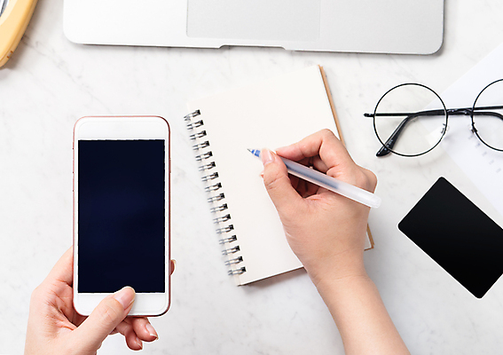 포토 JPG 해외이미지 라이프스타일 손 백그라운드 인터넷 비즈니스 탁자 모바일 주택 세포 사람없음 금융 노트북 스마트폰 쇼핑 컴퓨터 사무실 디지털 공책 공백 터치 흰색 키보드 기록 잡기 신용카드 지갑 E 스마트 상업 전자 대리석 머리위 온라인 회계 세금 인출 목업 카피스페이스 해외포토 알파벳 컬러 가구 컨셉 재료 모션 문구용품 건물 생활 신체부위 경제 전자제품 핸드폰 스마트기기 파일형식 이미지허브