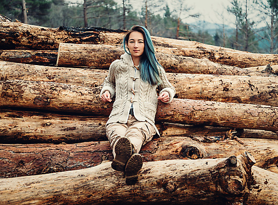 포토 JPG 해외이미지 나무 1 라이프스타일 응시 공원 여자 행복 산업 자연 휴식 건강 한명 미소 사람 앉기 성인 야외 목재 여름 파란색 봄 가을 막대기 떨어짐 숲 천 모험가 수목 해외포토 식물 시선 계절 공공시설 감정 컬러 컨셉 재료 모션 표정 생활 직물 생태계 파일형식 이미지허브