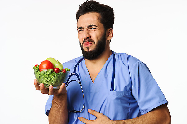 포토 JPG 해외이미지 직업 손 남자 음식 스포츠 백그라운드 컨셉 다이어트 과일 청진기 유리 건강 병원 실험 한명 사람 초록색 물 약 식사 샐러드 의사 흰색 신선 업무 계획 사과 먹기 유기농 처방 칼로리 보험 돌봄 채식주의자 디톡스 비건 해외포토 자연요소 1 웰빙 컬러 의학 의료기기 모션 재질 신체부위 의료진 작업 채식 파일형식 이미지허브