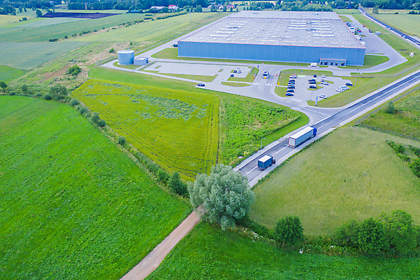 포토 JPG 해외이미지 공원 산업 도로 비즈니스 교통시설 자동차 안테나 사람없음 건물 트럭 화물 도시 센터 상품 정상 주식 컨테이너 창고 무역 상업 머리위 지역 트랙터 수납 짐차 무거움 트레일러 물류 슈퍼마켓 분배 수입 터미널 해외포토 건축물 공공시설 길 육상교통 교통 통신 금융 상점 운송업 무게 농기계 시설 특수차량 파일형식 이미지허브