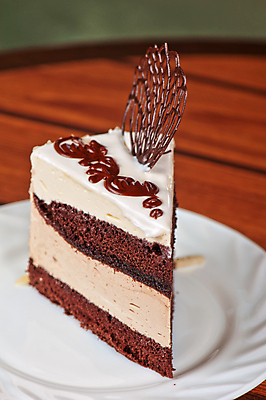 포토 JPG 해외이미지 디저트 실내 사람없음 조각케이크 초코케이크 한조각 해외포토 1 음식 내부 케이크 파일형식 이미지허브