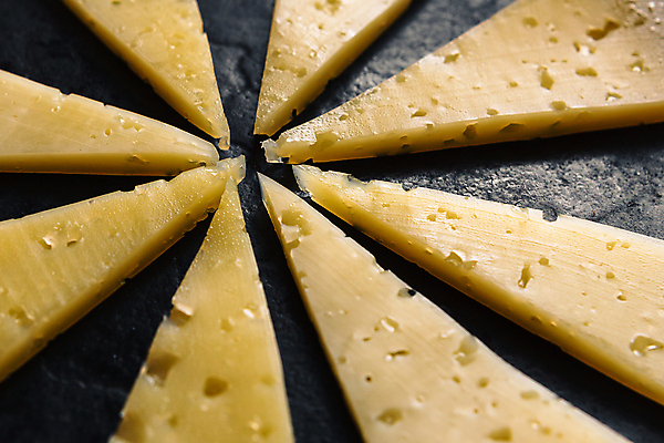 포토 JPG 해외이미지 음식 조각 백그라운드 패턴 다이어트 재료 부분 치즈 건강 사람없음 노란색 우유 광선 흰색 신선 구멍 맛 상품 자르기 먹기 오브젝트 슬라이스 식품점 맛있는 해외포토 컬러 컨셉 무늬 모션 유제품 상점 파일형식 이미지허브