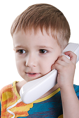 포토 JPG 해외이미지 백인 1 응시 남자 행복 아들 얼굴 어린이 백그라운드 장난 통신 놀이 모바일 대화 한명 미소 사람 소년 10대 스마트폰 글로벌 뷰티 기쁨 듣기 장비 흰색 자녀 표현 아기 메시지 연결 작음 토론 전화기 다이얼 고립 해외포토 서양인 시선 감정 컬러 가족 모션 청소년 표정 말하기 신체부위 핸드폰 스마트기기 크기 파일형식 이미지허브