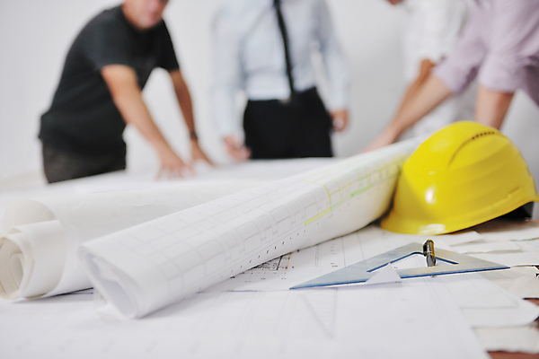 포토 JPG 해외이미지 남자 건축 설계 건설업 여러명 상반신 성인 앞모습 옆모습 설계도 비즈니스맨 안전모 건축가 삼각자 건축설계사 블러 성인남자만 해외포토 직업 산업 뷰포인트 다수 컨셉 비즈니스 자 사람 직장인 헬멧 안전장비 남자만 성인만 파일형식 이미지허브