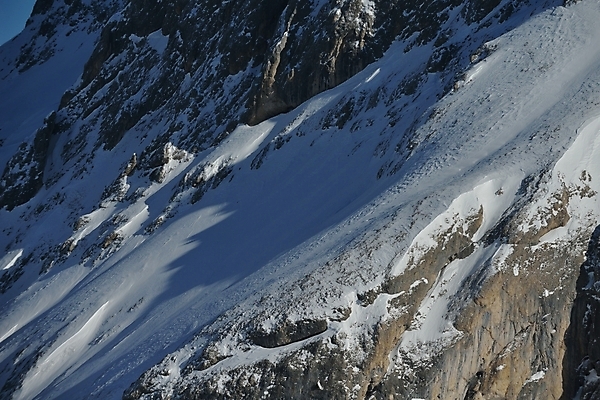 포토 JPG 해외이미지 주간 겨울 사람없음 야외 눈 겨울풍경 설산 눈덮임 해외포토 자연요소 계절 컨셉 날씨 산 풍경 파일형식 이미지허브