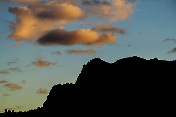 포토 JPG 해외이미지 나무 식물 구름 실루엣 분홍색 여행 백그라운드 겨울 오렌지 자연 하늘 날씨 산 풍경 사람없음 여름 빛 컬러풀 태양 환경 황혼 일몰 새벽 낭만 가을 시골 스페인 야간 저녁 마법 흐림 내추럴 벌거벗은 알리칸테 재앙 해외포토 자연요소 계절 유럽 컬러 컨셉 과일 촬영기법 노을 밤 생태계 파일형식 이미지허브