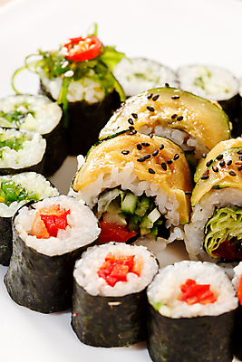 포토 JPG 해외이미지 전통 접시 아시아 문화 음식 조각 다이어트 밥 건강 어류 요리 동양인 사람없음 세트 일본 식사 저녁식사 여러개 초밥 신선 해조류 맛 참치 먹기 장어 해산물 준비 날것 롤 연어 생강 훈제 점심식사 많음 해외포토 식기 나라 다수 컨셉 채소 모션 인종 수중동물 해양식물 일본음식 파일형식 이미지허브