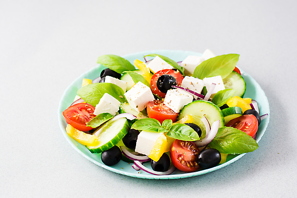 포토 JPG 해외이미지 접시 음식 백그라운드 잎 다이어트 토마토 채소 가정 양파 오이 치즈 건강 요리 사람없음 빨간색 초록색 식사 저녁식사 샐러드 신선 지중해 먹기 허브 준비 유기농 올리브 후추 바질 그리스인 점심식사 채식주의자 핸드메이드 맛있는 페타치즈 해외포토 서양인 식물 식기 웰빙 열매 바다 컬러 모션 유제품 향신료 채식 파일형식 이미지허브