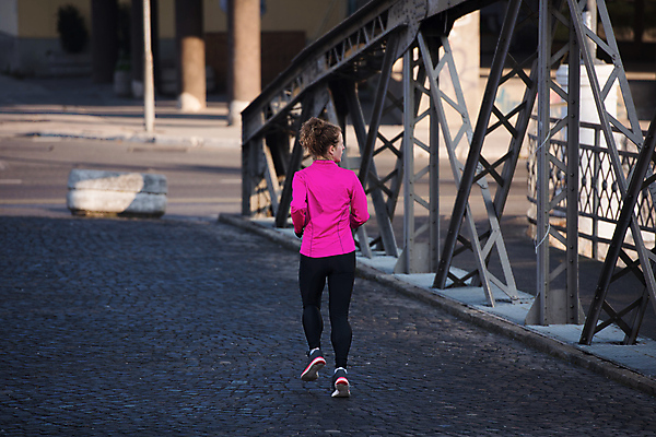 포토 JPG 해외이미지 전신 서양인 라이프스타일 여자 아침 한명 성인 야외 달리기 조깅 활발 마라톤 달리기선수 성인여자한명만 해외포토 주간 외국인 1 컨셉 모션 사람 경기 생활 운동 육상스포츠 육상선수 여자한명만 성인여자만 파일형식 이미지허브