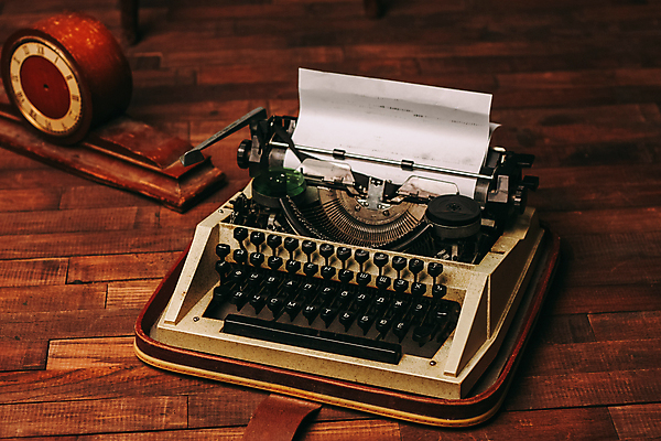 포토 JPG 해외이미지 종이 시계 사람없음 골동품 빈티지 클래식 오브젝트 복고 타자기 해외포토 컨셉 파일형식 이미지허브