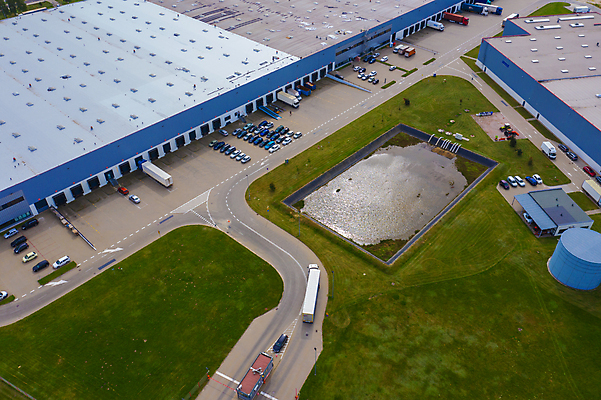 포토 JPG 해외이미지 산업 도로 비즈니스 교통시설 안테나 사람없음 건물 화물 상품 주식 교차로 창고 상업 머리위 지역 트랙터 수납 짐차 무거움 트레일러 슈퍼마켓 수입 조감도 터미널 해외포토 건축물 길 교통 통신 자동차 금융 상점 운송업 무게 농기계 시설 특수차량 파일형식 이미지허브