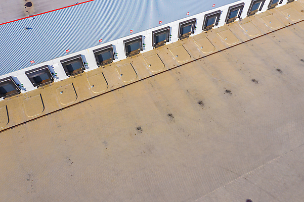 포토 JPG 해외이미지 식물 산업 도로 교통수단 비즈니스 공장 교통시설 자동차 안테나 사람없음 건물 글로벌 쌓기 상점 화물 도시 고속도로 역 제조 주식 화물선 창고 무역 상업 마차 수납 짐차 트레일러 슈퍼마켓 로딩 터미널 해외포토 건축물 길 육상교통 교통 배_교통 통신 공업 모션 금융 운송업 시설 파일형식 이미지허브