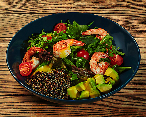 포토 JPG 해외이미지 그릇 방울토마토 새우 근접촬영 사람없음 아보카도 나무탁자 쉬림프샐러드 퀴노아 해외포토 식기 뷰포인트 토마토 과일 탁자 곡류 갑각류 샐러드 파일형식 이미지허브