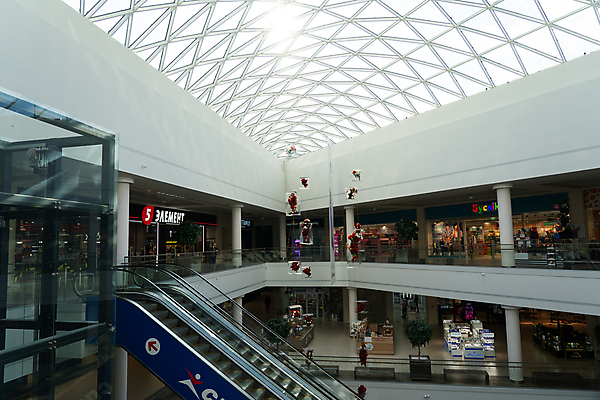 포토 JPG 해외이미지 라이프스타일 디자인 컨셉 비즈니스 건축양식 난간 교통시설 모션 유리 바닥 실내 사람 사람없음 내부 건물 쇼핑 사무실 유행 세일 계단 상점 금속 도시 센터 시장 고급 구매 엘리베이터 쇼핑몰 고객 상업 장면 에스컬레이터 소매 슈퍼마켓 벨로루시 해외포토 건축물 건축 교통 재질 생활 시설 파일형식 이미지허브