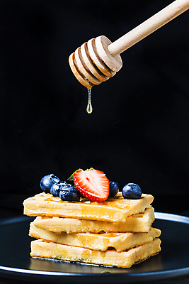 포토 JPG 해외이미지 그릇 접시 열매 음식 백그라운드 다이어트 과일 아침 디저트 새로움 사람없음 케이크 침묵 흰색 신선 황금 달콤 맛 아침식사 시원함 먹기 블루베리 정사각형 냄새 벨기에 소금 꿀 내추럴 맛있는 해외포토 주간 도형 식물 식기 컬러 컨셉 모션 건강 식사 소리 서유럽 파일형식 이미지허브