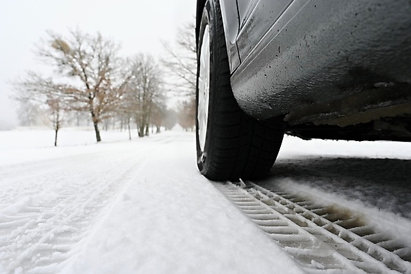 포토 JPG 해외이미지 계절 도로 여행 백그라운드 겨울 패턴 교통시설 자동차 자연 표면 날씨 안전 사람없음 파란색 냉동 얼음 공연 운전 추위 흰색 시골 바퀴 위험 속도 서리 타이어 고무 눈보라 선로 자동 폭설 눈내림 해외포토 자연요소 길 육상교통 컬러 교통 컨셉 무늬 모션 눈_날씨 이벤트 자연재해 시설 생태계 파일형식 이미지허브