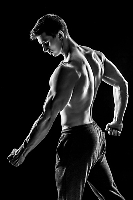 포토 JPG 해외이미지 남자 포즈 검은배경 근육 흑백 한명 상반신 성인 옆모습 주먹 보디빌더 근육질 성인남자한명만 해외포토 1 뷰포인트 백그라운드 모션 촬영기법 사람 검은색 보디빌딩 몸매 남자한명만 성인남자만 파일형식 이미지허브
