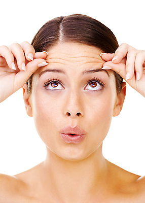 포토 JPG 해외이미지 여자 한명 상반신 성인 뷰티 올려보기 꼬집기 성인여자한명만 해외포토 1 모션 사람 여자한명만 성인여자만 파일형식 이미지허브