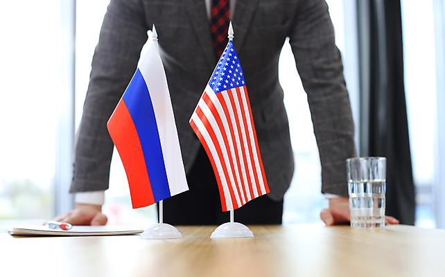 포토 JPG 해외이미지 유럽 문화 비즈니스 아이디어 사람 사람없음 거래 깃발 심볼 책상 오브젝트 무역 러시아 독립 러시아인 모스크바 유럽연합 전국 정치 통일 해외포토 서양인 나라 산업 가구 컨셉 파일형식 이미지허브