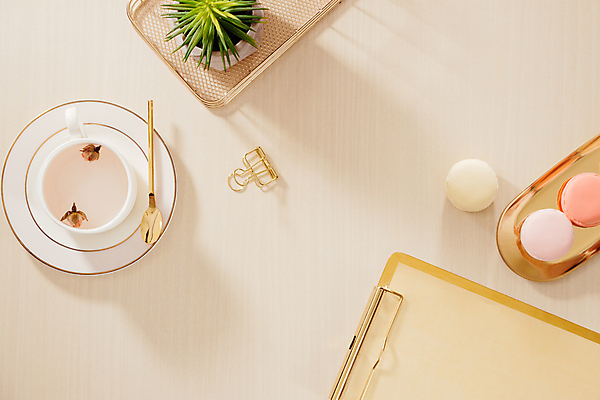 포토 JPG 해외이미지 식물 디저트 실내 사람없음 하이앵글 달콤 찻잔 컵받침 마카롱 서류집게 서류판 나무배경 해외포토 음식 뷰포인트 백그라운드 잔 집게 내부 사무용품 맛 받침대 파일형식 이미지허브