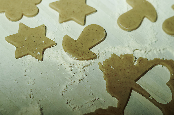 포토 JPG 해외이미지 모양 라이프스타일 실루엣 음식 크리스마스 표면 주택 창조 사람없음 장식 파티 쿠키 주방 하트 시골 마사지 닫기 달콤 결합 자르기 굽기 준비 서식 조리대 날것 반죽 만들기 윤곽 밀가루 언론 층 성분 시트 DIY 곰팡이 방법 음식준비 정물화 핸드메이드 카피스페이스 해외포토 기념일 모션 디저트 촬영기법 이벤트 취미 건물 생활 공백 맛 가루 구이 그림 파일형식 이미지허브