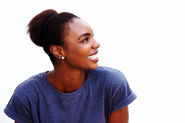 포토 JPG 해외이미지 모델 1 라이프스타일 응시 여자 행복 얼굴 벽 백그라운드 한명 미소 사람 성인 옆모습 뷰티 유행 우주 검은색 기쁨 흰색 표현 떨어짐 시원함 고립 스타일 해외포토 시선 감정 뷰포인트 컬러 컨셉 표정 생활 신체부위 파일형식 이미지허브