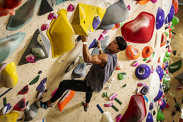 포토 JPG 전신 응시 남자 40대 중년 중년라이프 근육 실내 매달리기 한명 취미 옆모습 운동복 운동 힘 한국인 잡기 암벽 체육관 오르기 암벽등반 인공암벽등반 클라이밍 중년남자한명만 영포티 국내포토 1 라이프스타일 시선 옷 뷰포인트 모션 건강 사람 동양인 성인 내부 등산 등반 신조어 남자한명만 중년남자만 파일형식