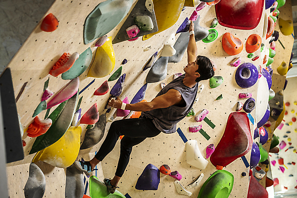 포토 JPG 전신 응시 남자 40대 중년 중년라이프 근육 실내 매달리기 한명 취미 옆모습 운동복 운동 힘 한국인 잡기 암벽 체육관 오르기 암벽등반 인공암벽등반 클라이밍 중년남자한명만 영포티 국내포토 1 라이프스타일 시선 옷 뷰포인트 모션 건강 사람 동양인 성인 내부 등산 등반 신조어 남자한명만 중년남자만 파일형식