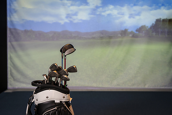 포토 JPG 실내 근접촬영 취미 사람없음 운동 스크린 골프채 골프가방 골프연습장 골프연습 스크린골프 스크린골프장 국내포토 뷰포인트 골프 가방 골프장 골프용품 건강 내부 연습 파일형식