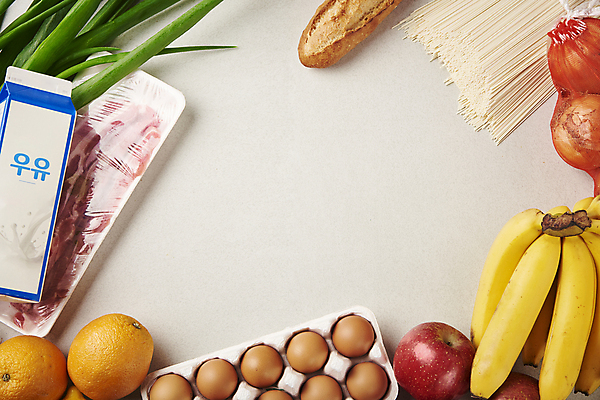 포토 JPG 스튜디오촬영 음식 오렌지 회색배경 양파 프레임 바나나 실내 사람없음 하이앵글 계란 우유 사과 바게트 오브젝트 삼겹살 파 소면 식자재 플랫레이 카피스페이스 인플레이션 국내포토 빵 뷰포인트 백그라운드 채소 과일 유제품 돼지고기 내부 경제 알 공백 회색 면류 플랫 파일형식