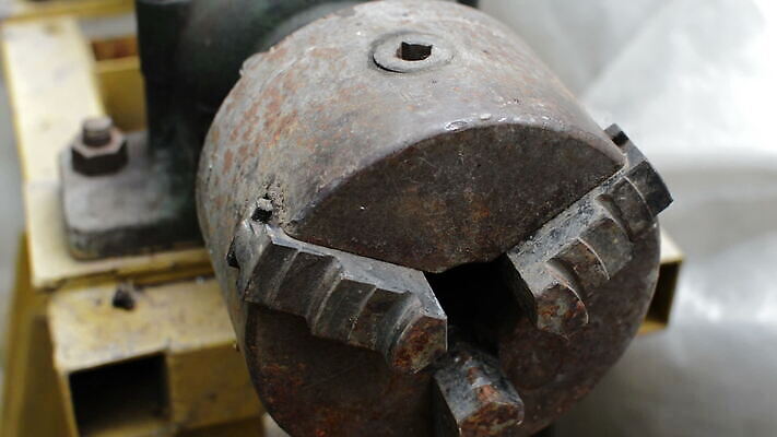 산업 백그라운드 부분 공장 교통시설 사람없음 금속 힘 기계 장비 운전 업무 바퀴 철 묘사 부식 톱니바퀴 복고 롤러 무거움 엔진 기어 공학 모터 그런지 도르래 옛날 철강 MOV 해외동영상 클립영상 교육 교통 공업 모션 재질 작업 무게 시설 동영상 파일형식