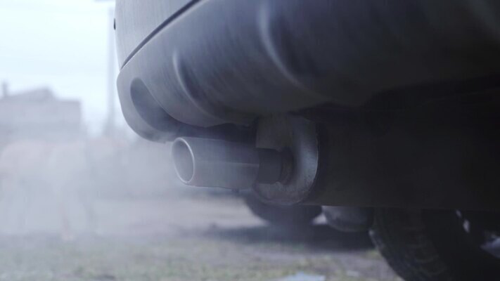 자동차 자연 사람없음 오염 연기 휘발유 수증기 부식 가스 연소 노즐 배기가스 MP4 해외동영상 클립영상 육상교통 석유 생태계 동영상 파일형식