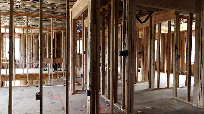 외관 산업 건축양식 지붕 부동산 주택 프레임 사람없음 건물 목재 건설현장 재산 수리 널 건축가 천 아래 목공예 뼈대 잡동사니 개발 복원 프로젝트 합판 4K MOV 해외동영상 클립영상 나무 직업 건축물 건축 재료 건설업 금융 직물 공예 방향 위치 동영상 파일형식