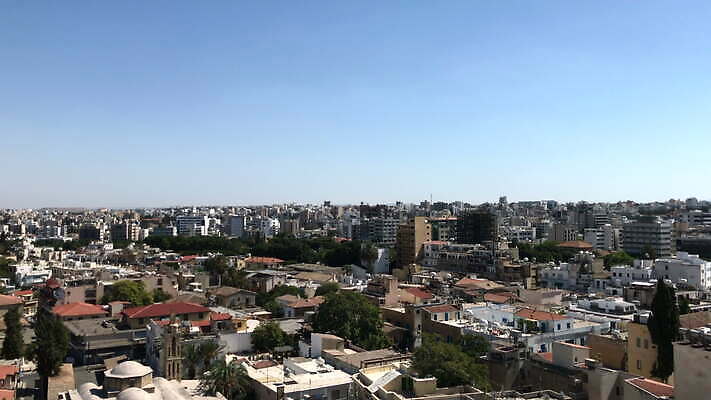 유럽 여행 건축양식 거리 주택 파노라마 사람없음 건물 옆모습 도시풍경 도시 센터 분열 타운 남쪽 그리스인 수도권 4K MOV 해외동영상 클립영상 사이프러스공화국 서양인 건축물 건축 나라 뷰포인트 촬영기법 풍경 방향 지역 동영상 파일형식