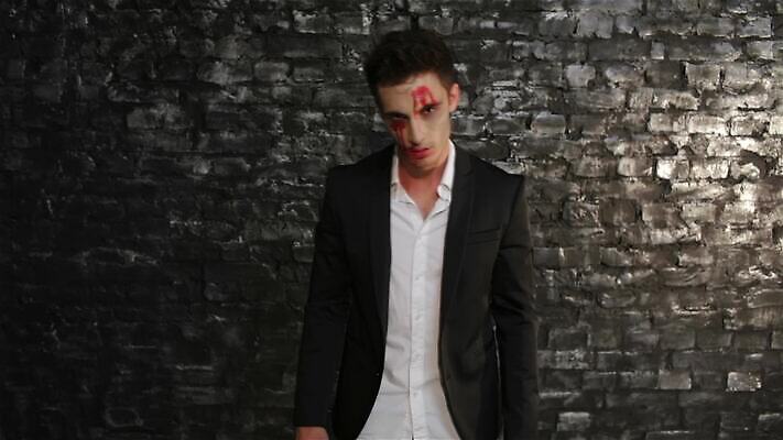 모자 전통 드레스 남자 얼굴 휴가 기념 한명 미소 사람 빨간색 섹시 파티 검은색 어둠 할로윈 마술사 표현 혈액 던지기 야간 저녁 공격 신비 무서움 악마 눈물 사인 마녀 마법 10월 흡혈귀 나쁜 고딕 악몽 지옥 호러 MP4 해외동영상 클립영상 자연요소 1 잡화 옷 감정 컬러 컨셉 모션 표정 이벤트 신체부위 마술 날짜 공포 동영상 파일형식