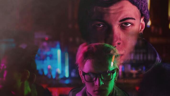 백인 여자 감정 얼굴 백그라운드 거리 스트레스 사람 소년 여러명 야외 청춘 머리 미국 고통 슬픔 표현 도시 좌절 야간 불안 걱정 불행 드라마 긴장 중독 마약 우울증 헬프 혼자 4K MOV 해외동영상 클립영상 자연요소 서양인 남자 어린이 다수 컨셉 북아메리카 신체부위 도움 질병 동영상 파일형식